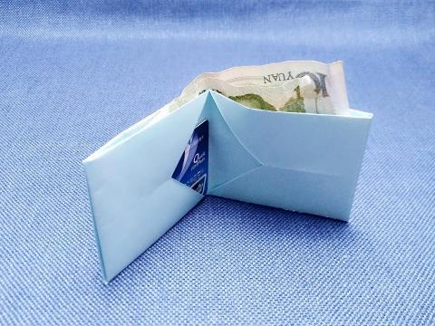 如何用一张长方形纸折钱包
