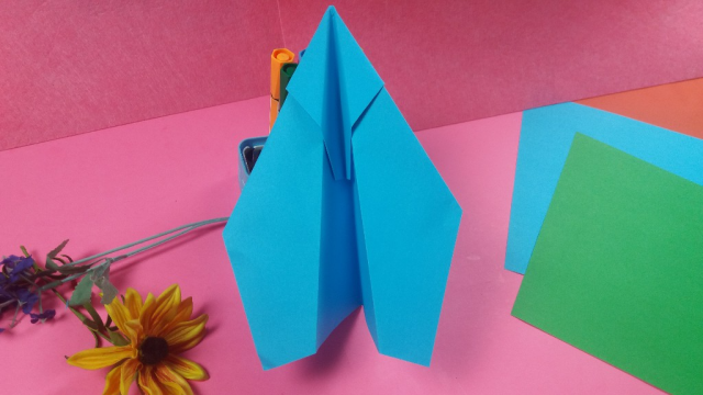 尖头纸飞机折纸简单易学的视频教程
