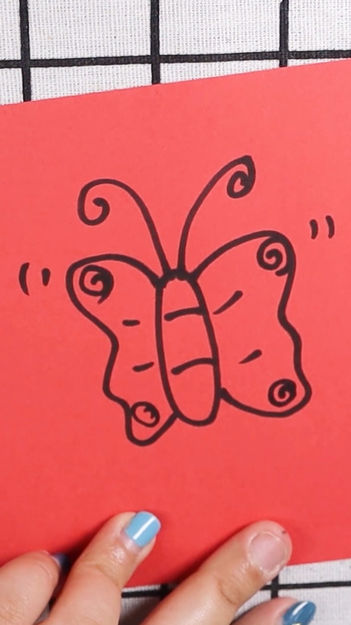 红蝴蝶简笔画怎样画?