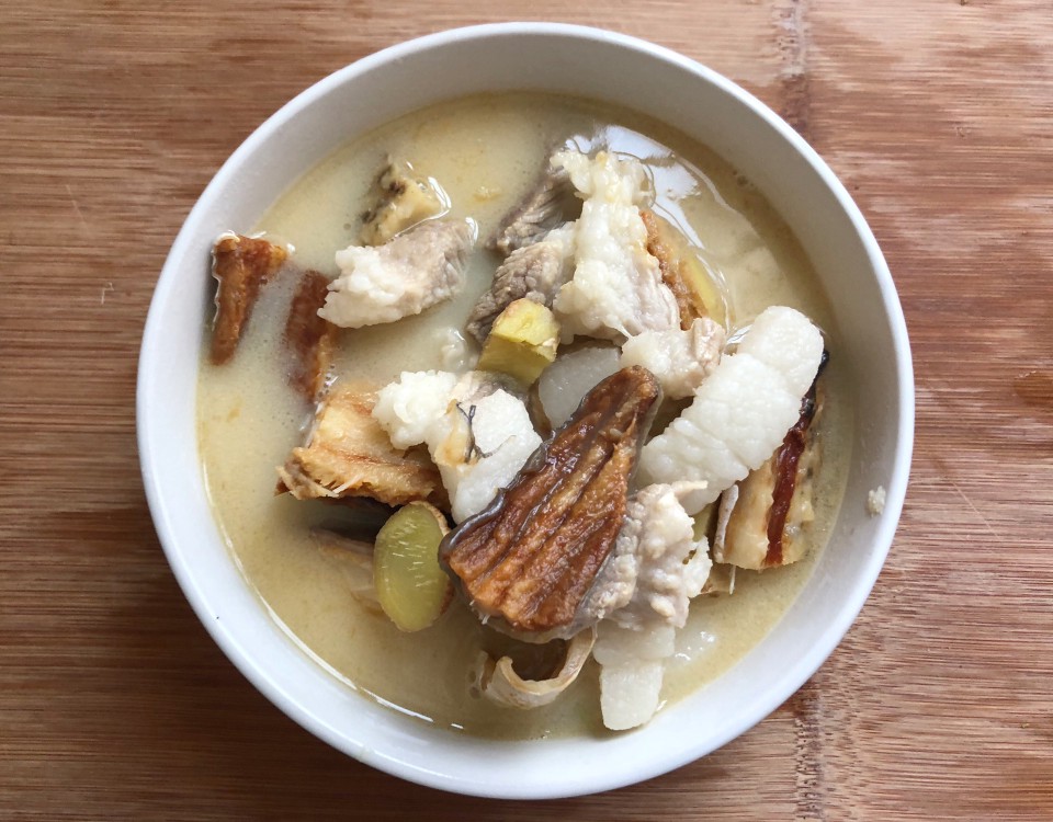 五花肉炖鳗鱼干怎么做?