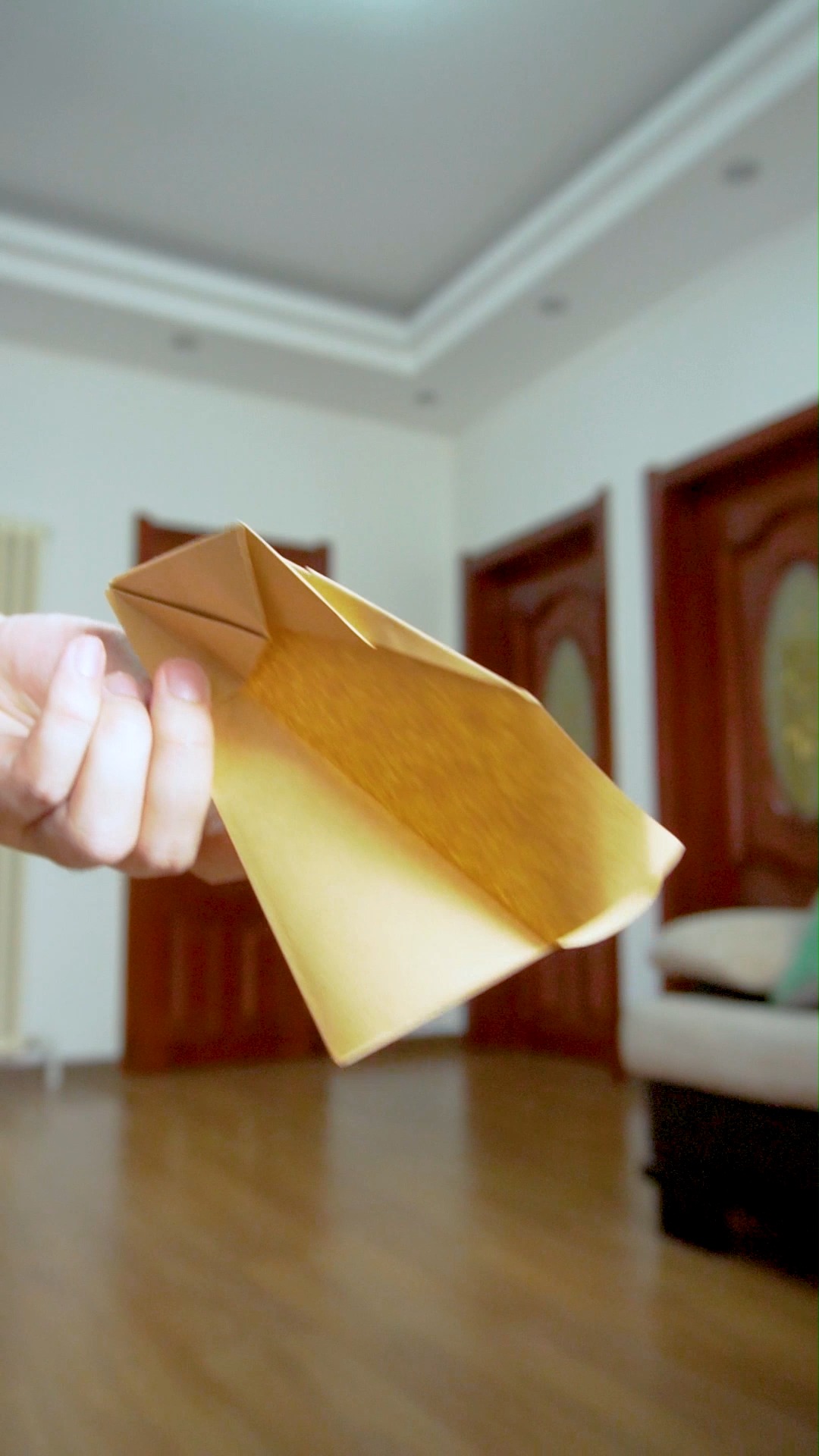 回旋纸飞机 全网资源