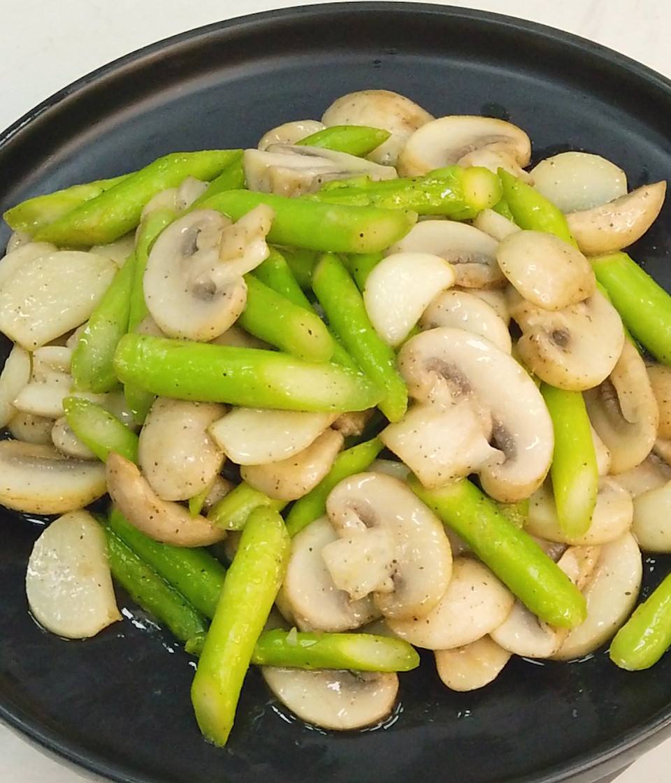 口蘑炒芦笋怎么做