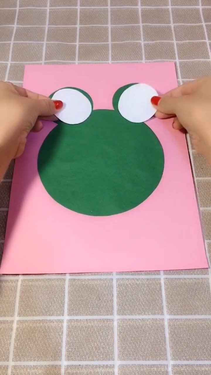 小青蛙剪贴画怎么做?