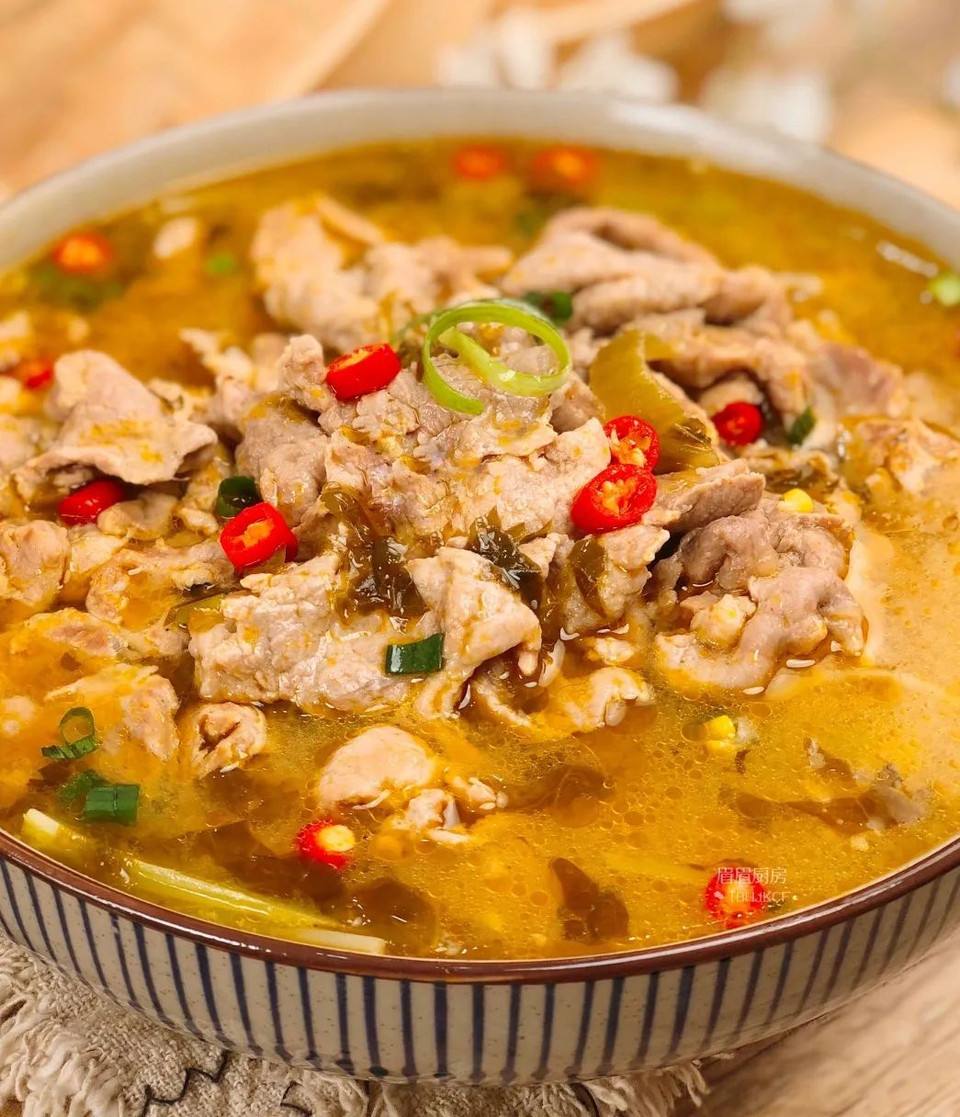 金汤酸菜肉片怎么做