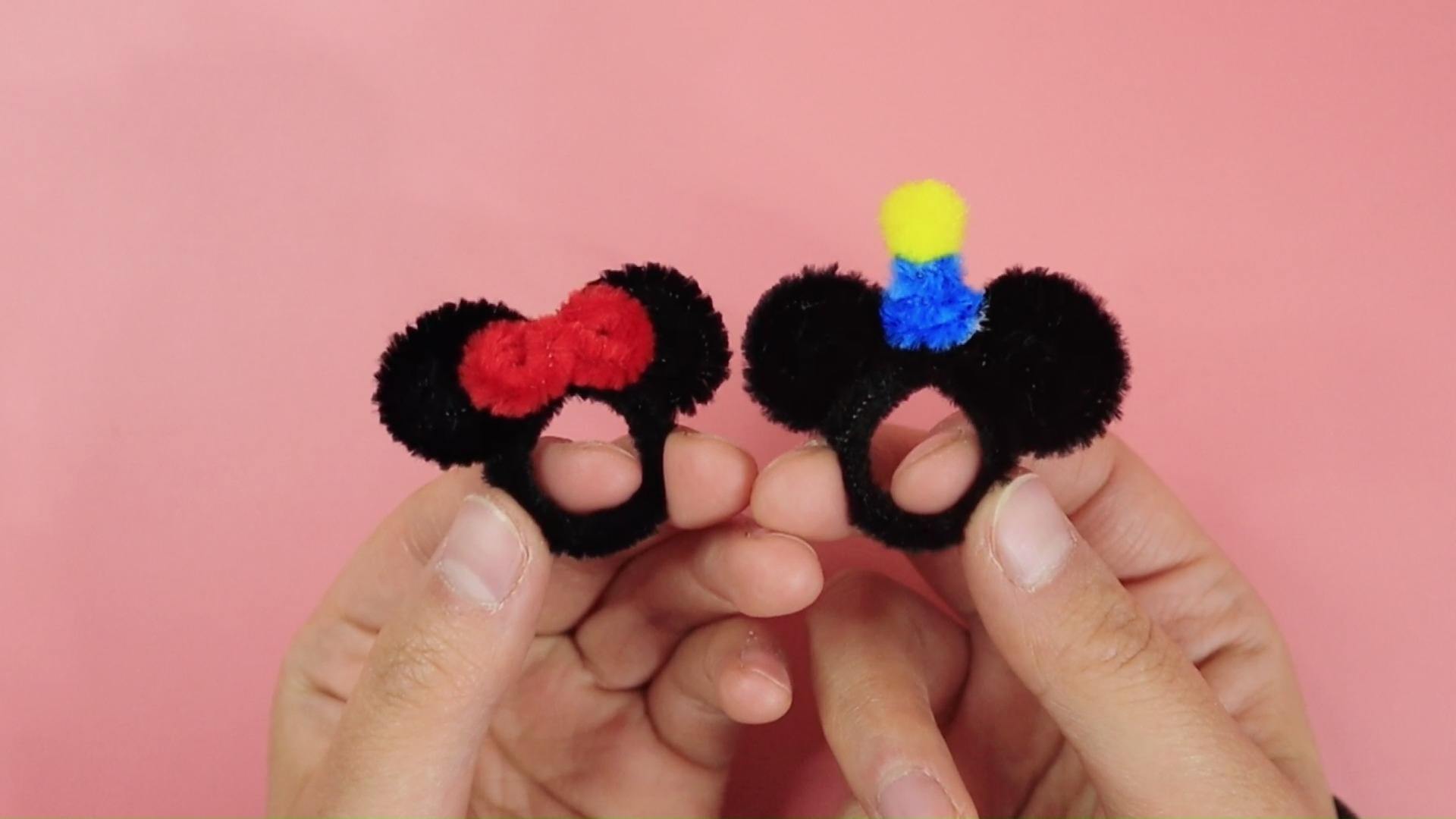 如何用扭扭棒制作迪士尼米奇戒指