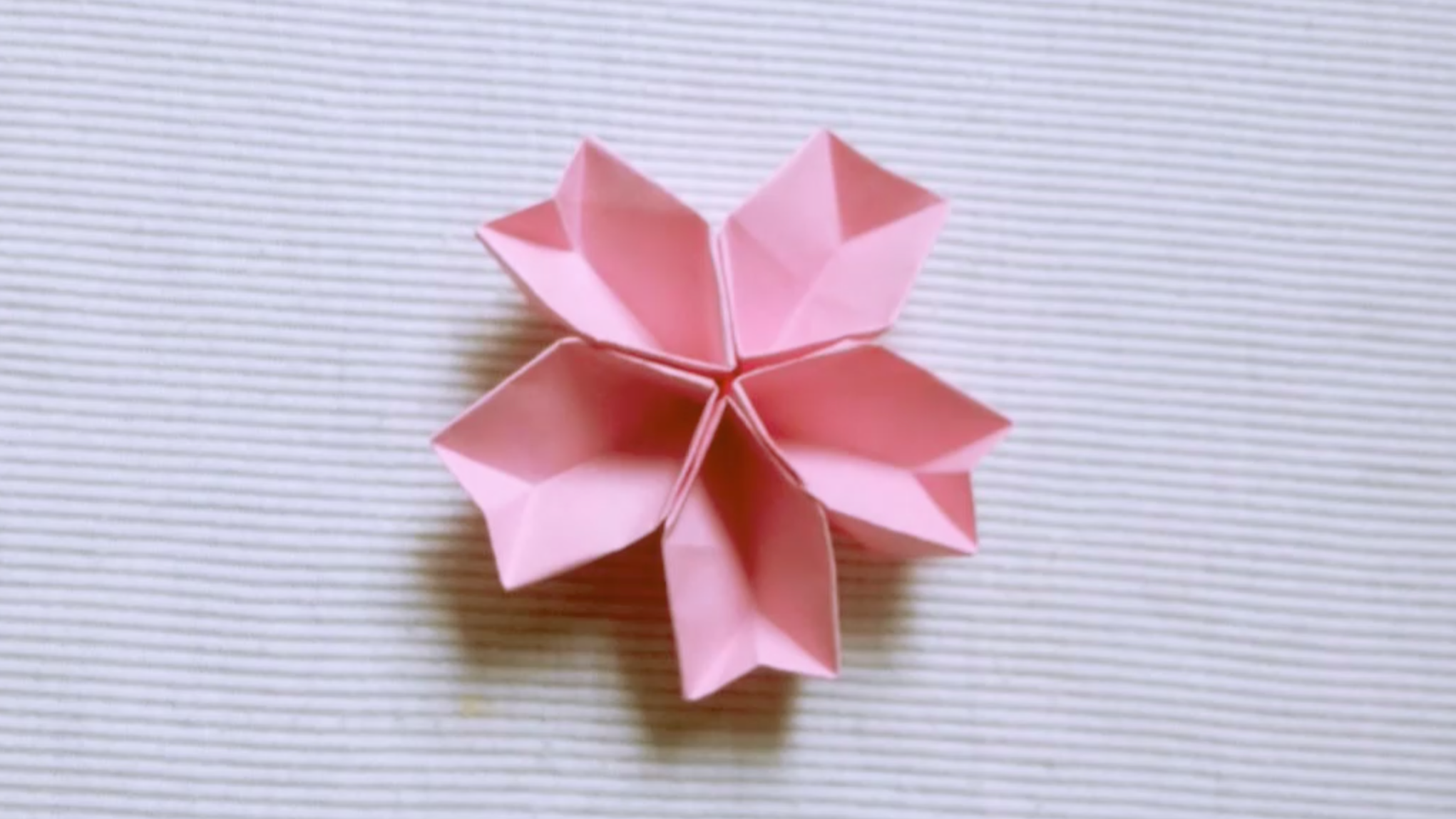 樱花收纳盒折纸怎么折?