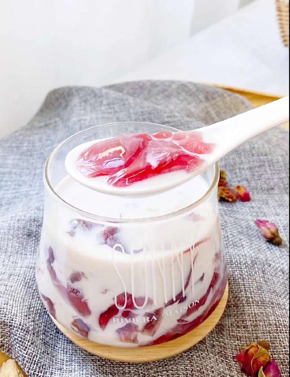 玫瑰撞奶怎么做?