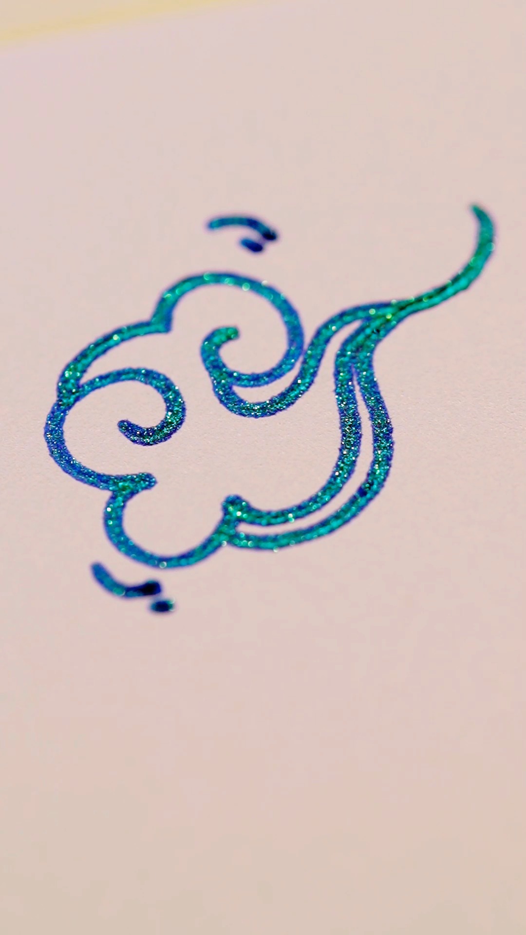 怎样几笔画出一朵祥云?