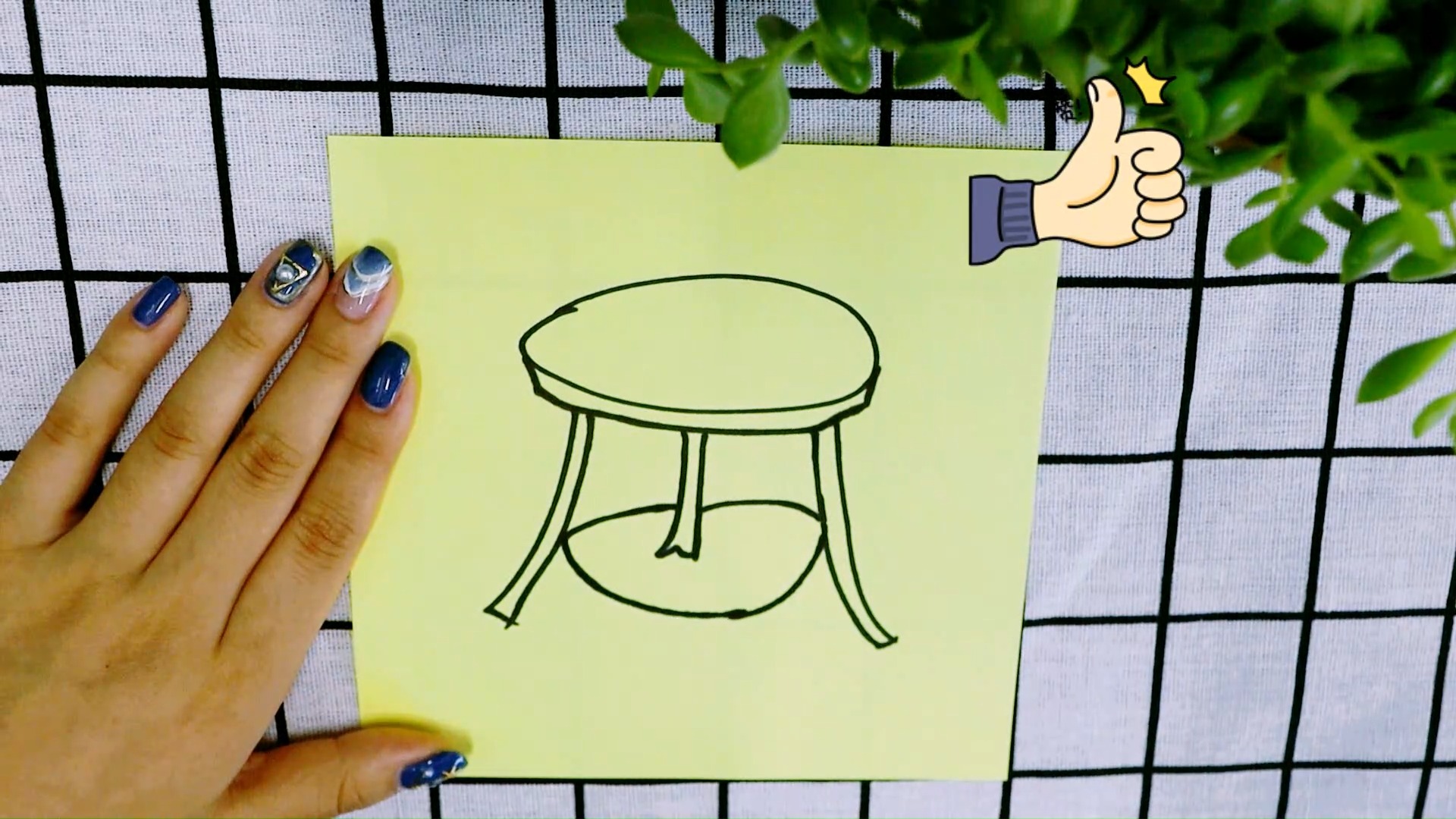 桌子的简笔画如何画?