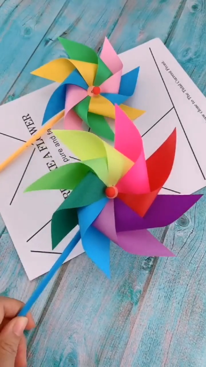 怎样做简单又有趣的纸风车?