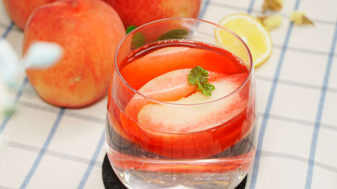 教你如何做蜜桃气泡水?