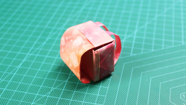 迷你笔记本怎么折?