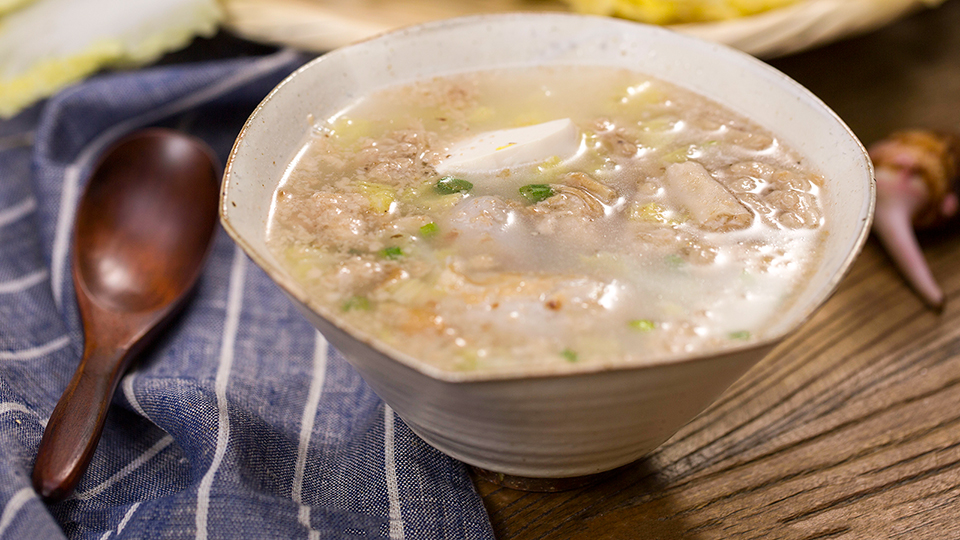 如何做猪油渣芋艿汤