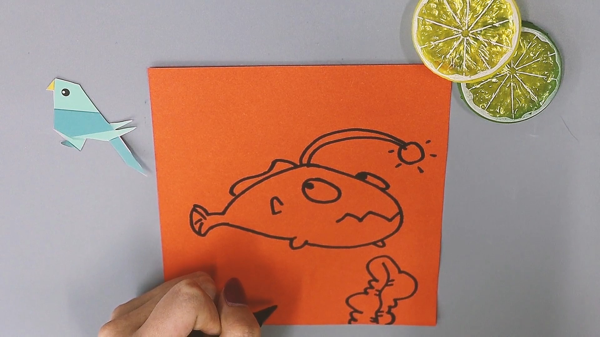 灯笼鱼简笔画怎样画?