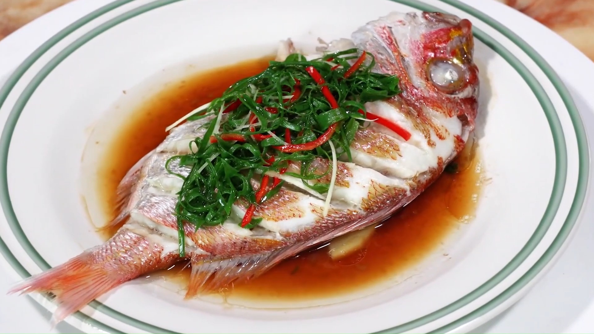 怎样做葱油红鲷鱼