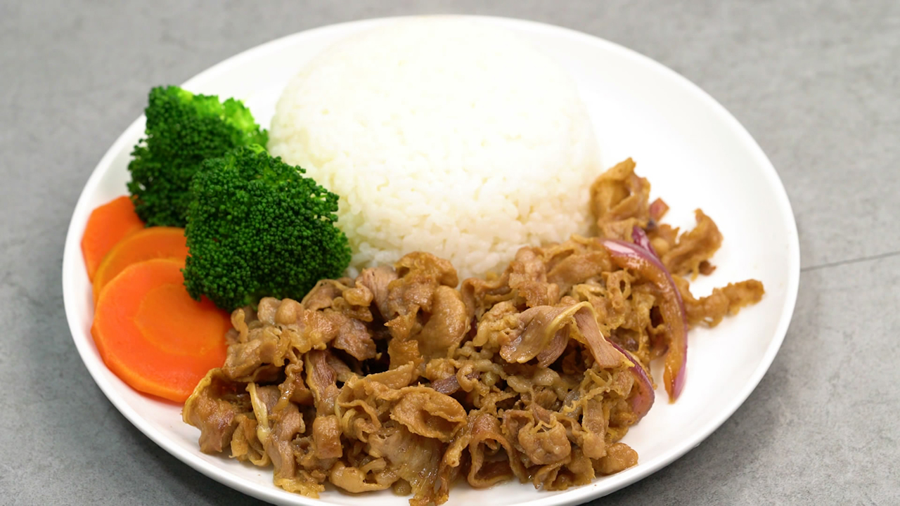 只需四步,教你做简单又美味的吉野家牛肉饭!