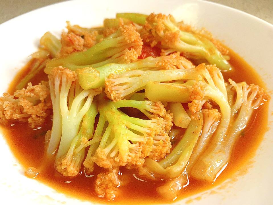 西红柿炒花菜怎么做