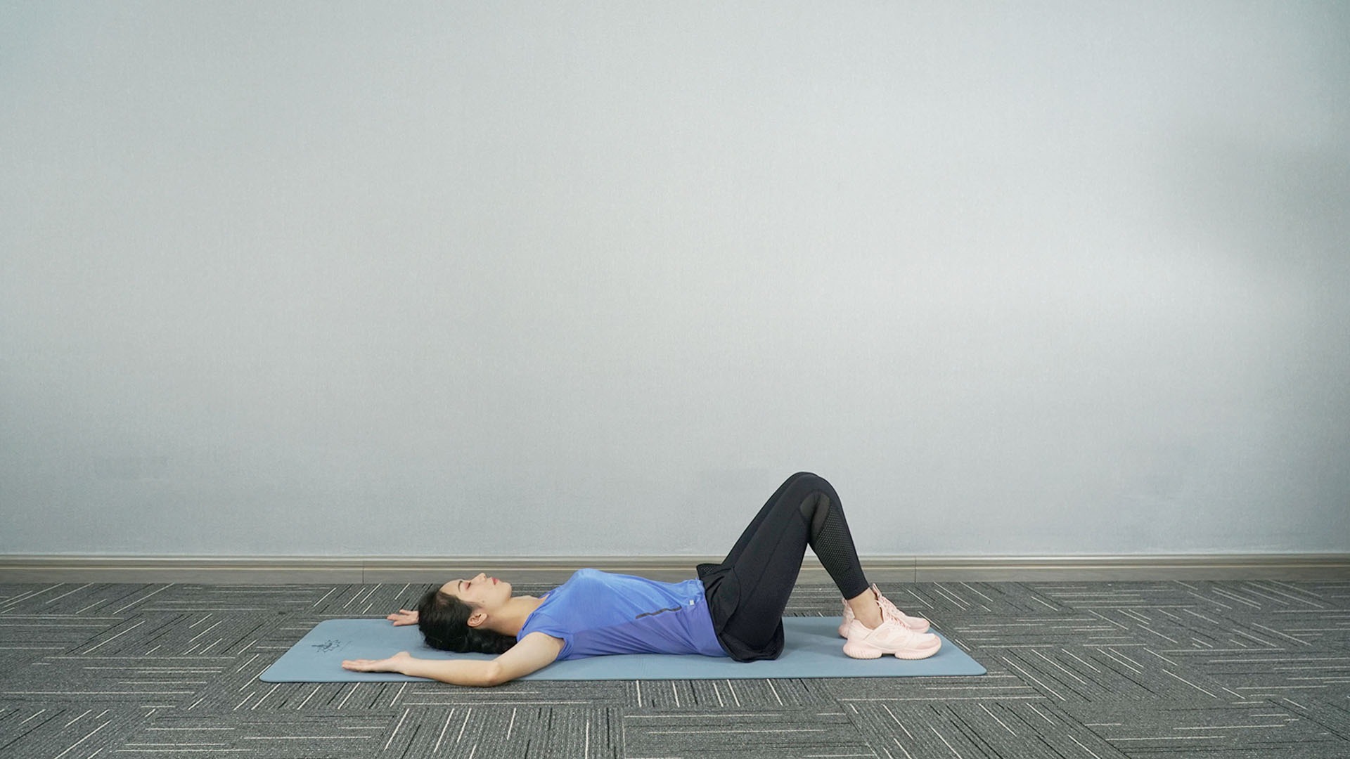 弓腰驼背怎么办