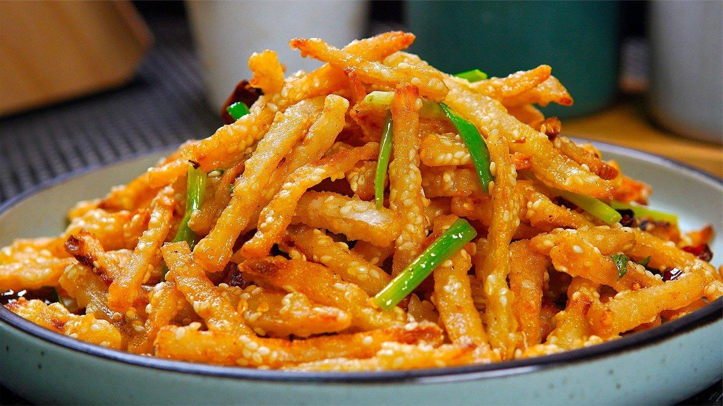 如何做干煸藕丝,香辣酥脆