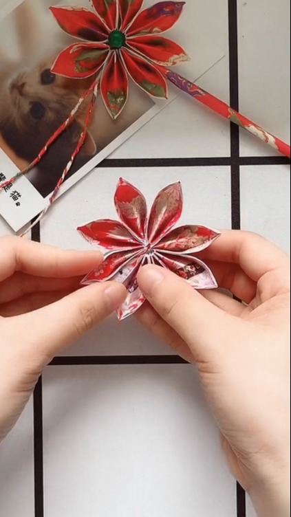 怎样做折纸古风发簪?
