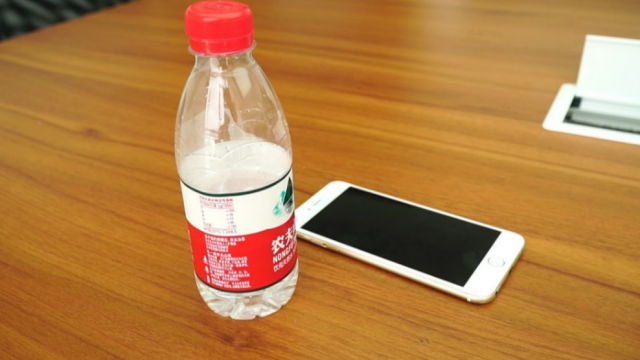 手机摄像头进水了模糊怎么办